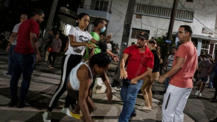 Amnistía Internacional: Represión en Cuba “afecta desproporcionalmente” a las mujeres (VIDEO)