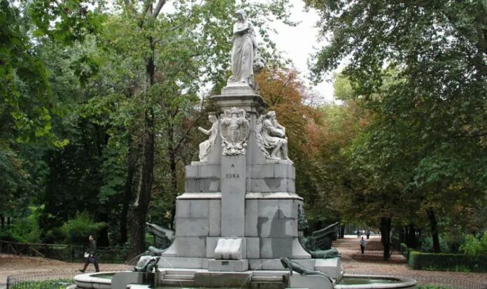 Monumento dedicado a Cuba en El Retiro de Madrid