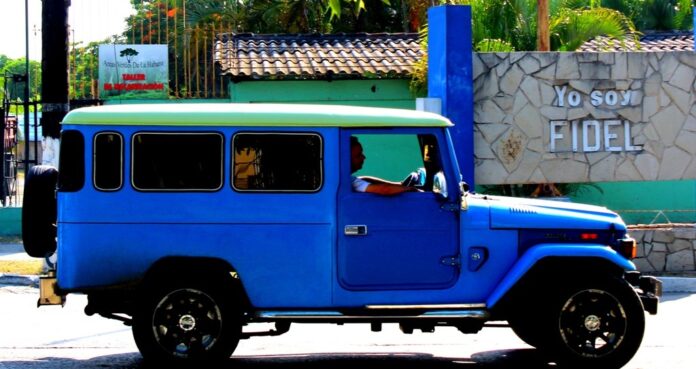 Jeeps in Cuba Used as Taxis – Havana Times