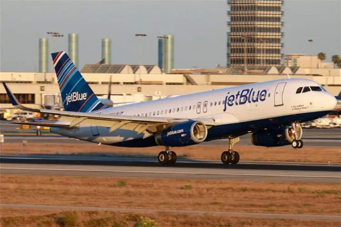 JetBlue suspende vuelos a Cuba