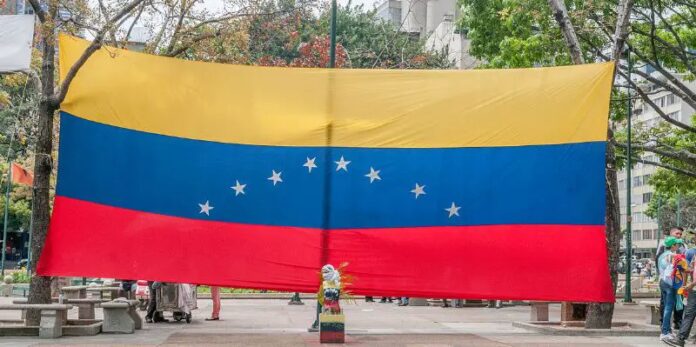 EE.UU. considera levantar sanciones a Venezuela a cambio de elecciones justas 