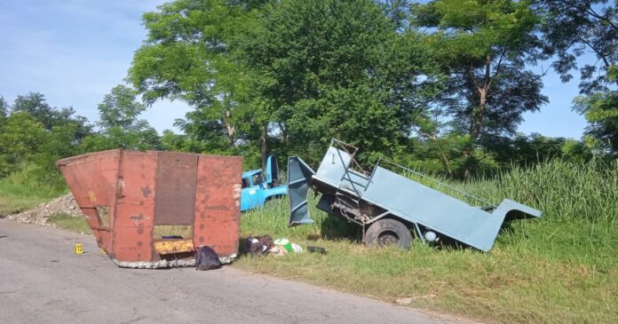 Dos fallecidos y 23 heridos tras accidente de tránsito en Granma