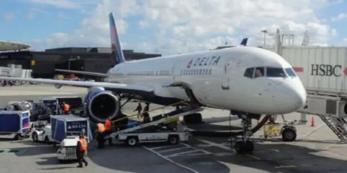 Delta Air Lines y United Airlines reducen sus vuelos a Cuba