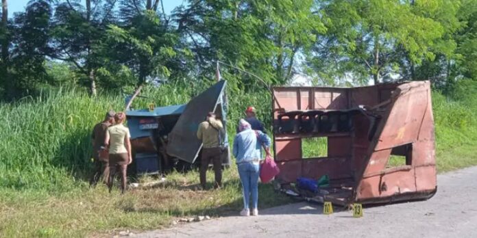 Accidente en Granma deja dos fallecidos y más de una veintena de heridos