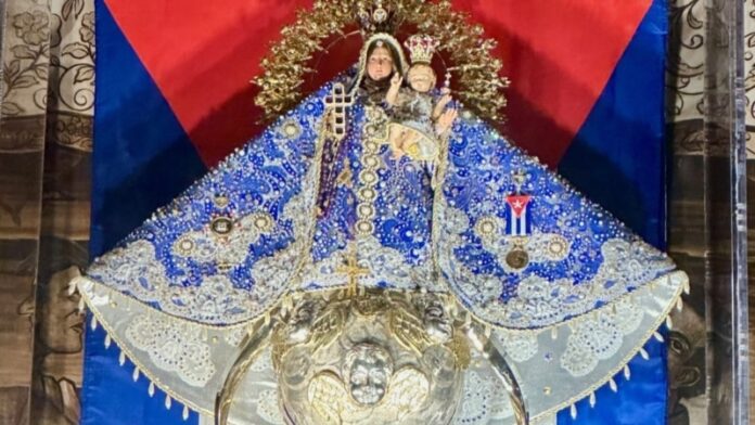 Bajo el amparo de la Virgen de la Caridad, cubanos de las dos orillas celebran a su Patrona