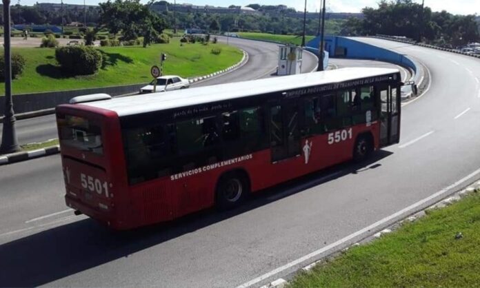 Información de Transporte de La Habana sobre conexiones al aeropuerto