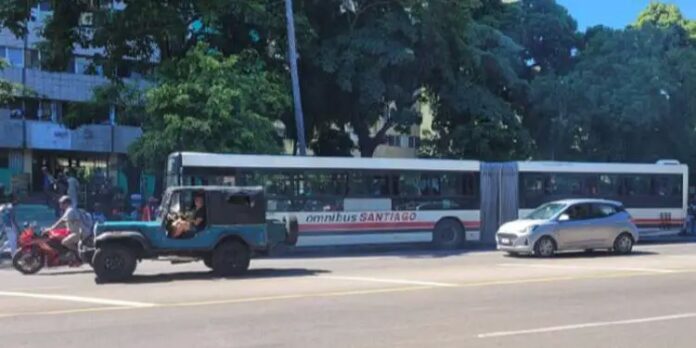 Crisis de combustible: Autoridades anuncian reducción del transporte en Santiago de Cuba