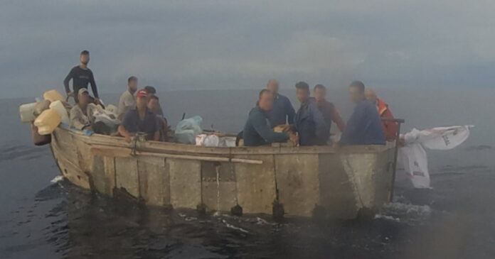 Repatriados a Cuba 15 balseros interceptados en el mar