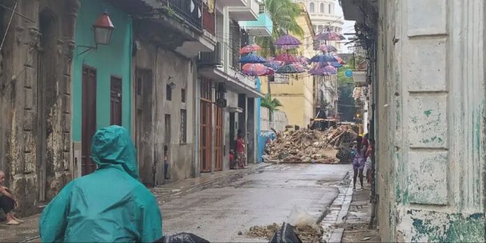 Hallan a una tercera víctima entre los escombros del edificio que se derrumbó en La Habana Vieja