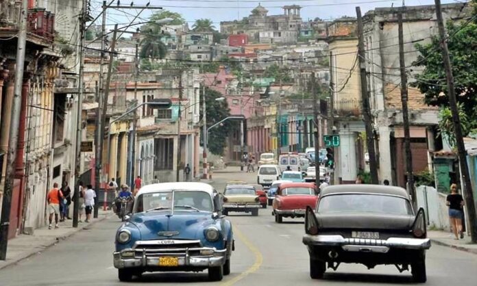 Así es como están robando en los semáforos de La Habana