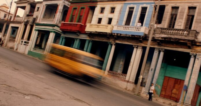 Long Exposure Photography in Havana – Havana Times