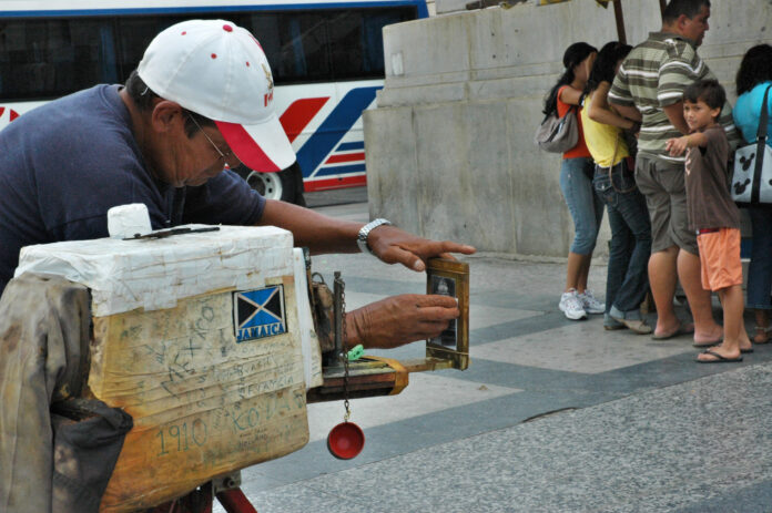 The Photographer, Havana, Cuba – Photo of the Day – Havana Times