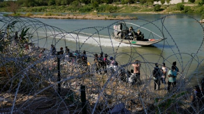 Más de 18 mil cubanos llegaron por puntos fronterizos a EEUU en octubre