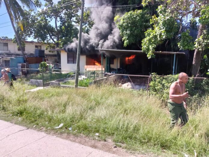 I Witnessed Another Scooter Fire Explosion in Havana – Havana Times