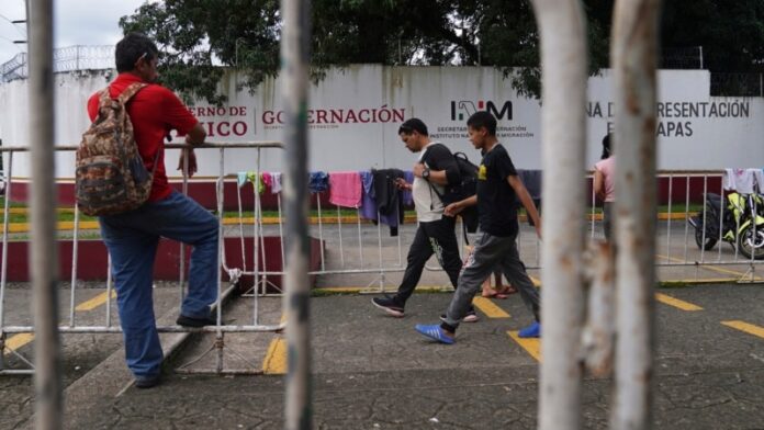 Continúa en alza el número de cubanos que solicitan refugio en México