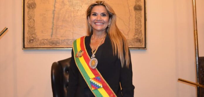 Carolina Ribera Añez: “En Bolivia hay una dictadura y mi madre es una presa política”