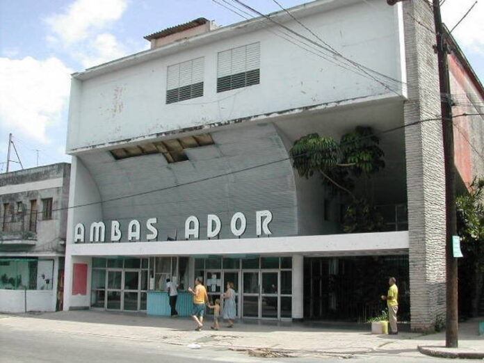 Los cines de La Habana: instalaciones en peligro de “extinción”