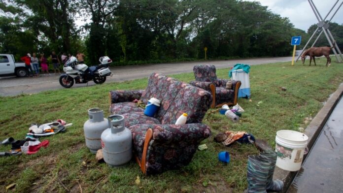 Lluvias crean caos en la capital cubana (FOTOS)