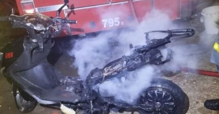 Otro incendio por explosión de moto eléctrica en Holguín