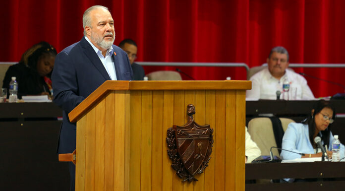 Primer ministro Marrero Cruz presenta en el Parlamento plan de medidas para dinamizar la economía