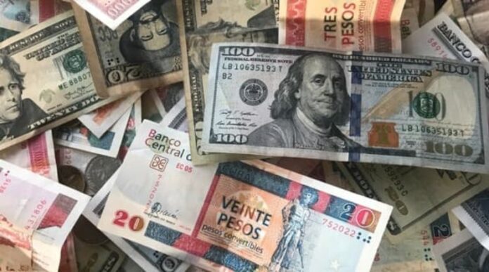 Dólar y euro vuelven a subir y MLC alcanza precio récord en mercado informal