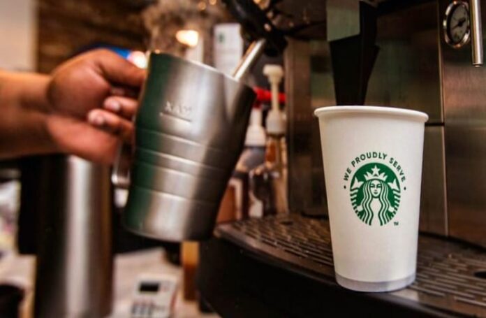 Abren una cafetería “Starbucks” en La Habana. Más de 2 mil pesos por un desayuno