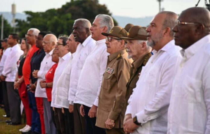 A Cuba no la salva ni el médico chino