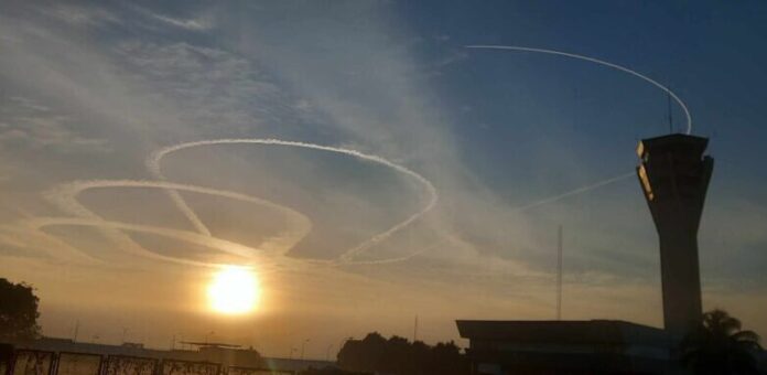 ¿Por qué aparecieron singulares marcas en el cielo de La Habana?