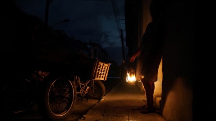 Los apagones se juntan con el hambre en Cuba: “la gente está muy molesta”