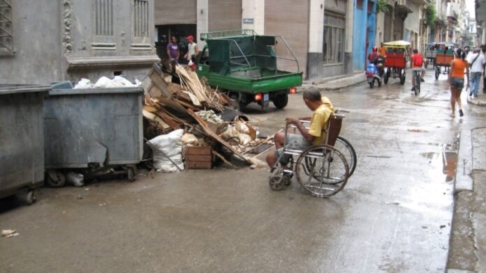 Funcionaria estadounidense abogó en La Habana por mayor inclusión de cubanos con discapacidad