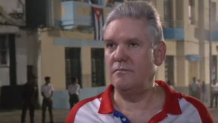 Régimen destituye al ministro de Economía y a otros altos funcionarios cubanos