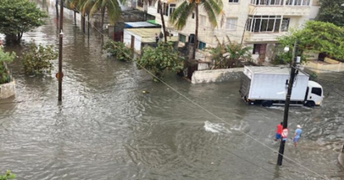 Casi 20 viviendas afectadas por inundaciones y lluvias en La Habana