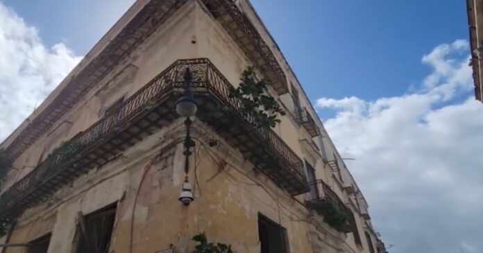 La Habana vieja: Edificios a punto de colapsar