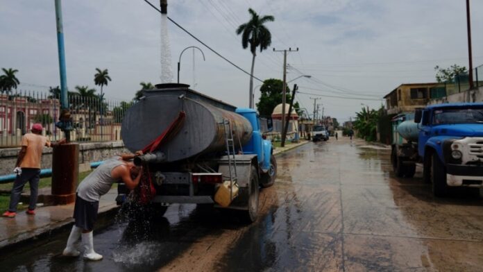 Cubanos arremeten contra Aguas de La Habana; la estatal asegura que la satisfacción al cliente supera el 95 %