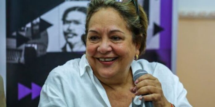 Conceden Premio Nacional de Periodismo a Arleen Rodríguez Derivet, vocera de Díaz-Canel