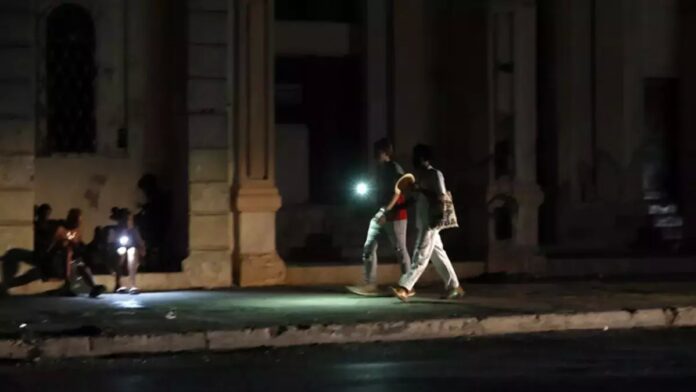 Discontent Grows in Cuba with a New Record of Blackouts – Havana Times