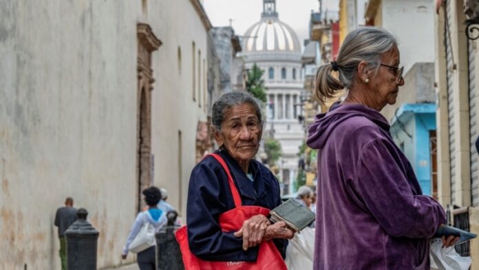 Pobreza extrema y desigualdad en Cuba, a debate en foro comunitario