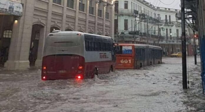 Alerta por lluvias y tormentas eléctricas en el occidente de Cuba este fin de semana