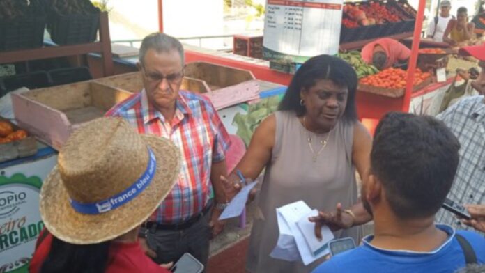 Reparten alimentos sólo “donde la población protestó”, dicen los santiagueros (VIDEO)