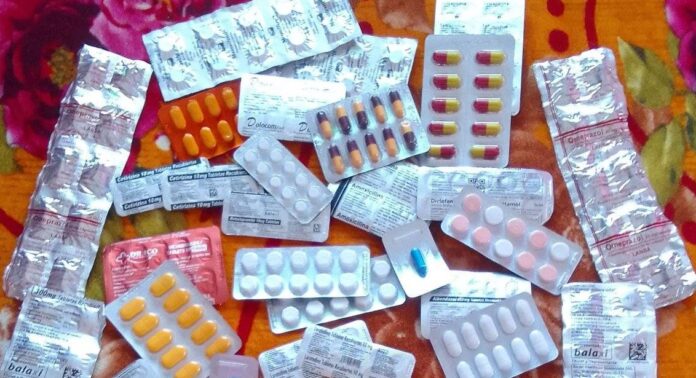 Detectan a viajero en Cuba con 57 mil pastillas de Enalapril