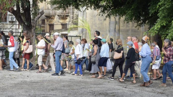 Régimen permite 111 procesiones salvo en Bayamo y una en El Vedado (VIDEO)