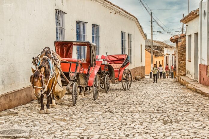 Waiting in Trinidad, Cuba – Photo of the Day – Havana Times