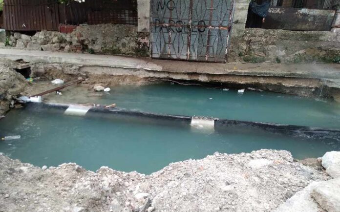 Sin agua se queda La Habana con tantos salideros