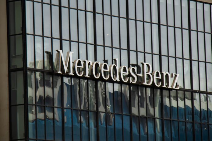 Mercedes Benz renueva sus servicios de arrendamiento y posventa de vehículos en Cuba