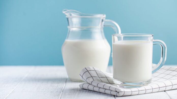 Francia donará contenedor de leche para niños en Cuba