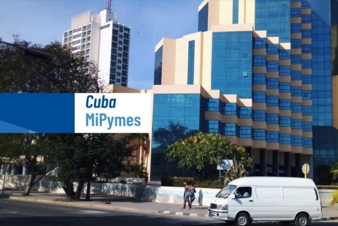 Mipyme de publicidad cobra $200 mil pesos por anunciar negocios en La Habana