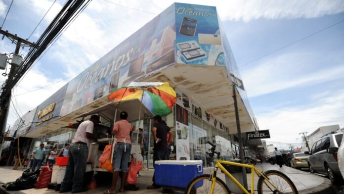 Cubanos lideran las compras en la Zona Libre de Colón, en Panamá