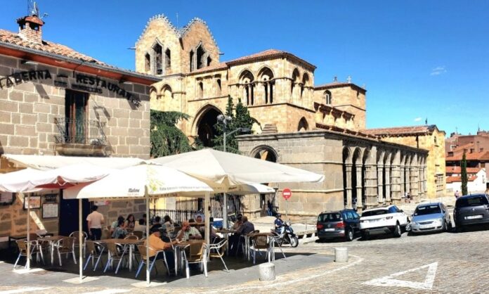 Una nueva familia cubana se establece en Cuenca, España, bajo el Proyecto Arraigo