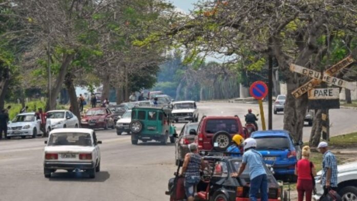 ¿Quién gobierna en Cuba?: Analistas opinan sobre la crisis en las diferentes esferas del poder en la isla