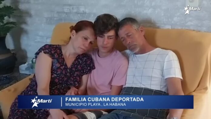 Tras sorpresiva deportación a La Habana, adolescente implora a Biden el regreso de su familia a EEUU (VIDEO)